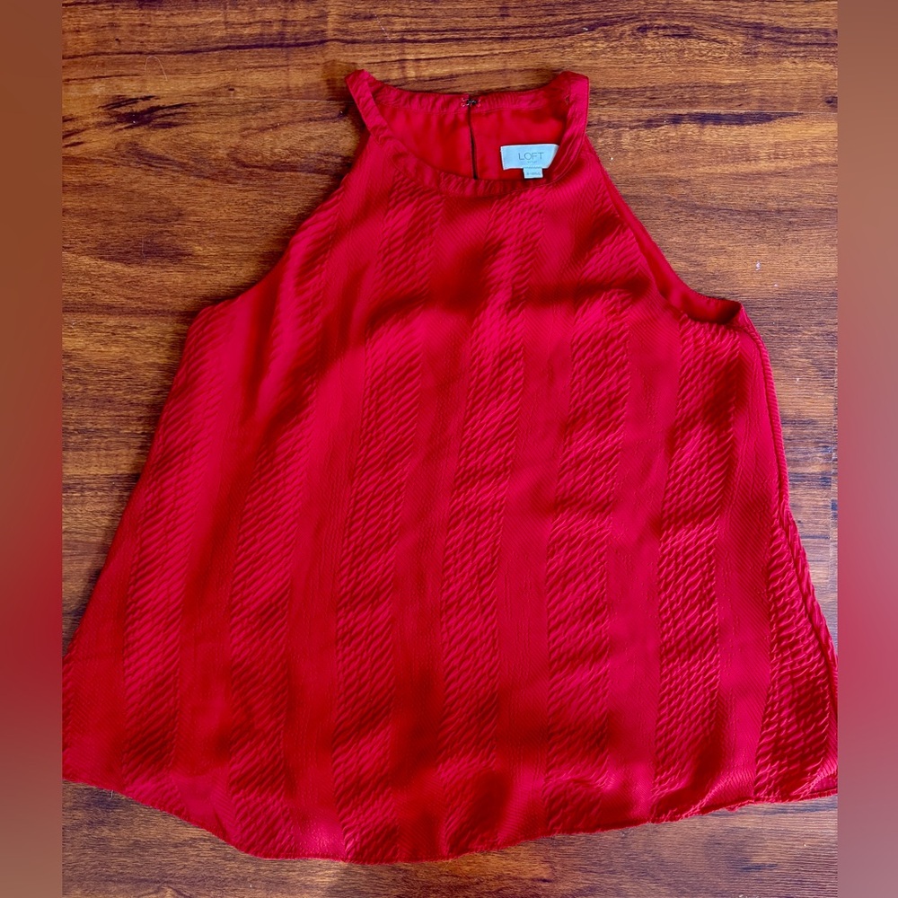 Loft halter tank Top keyhole closure fully lined size small